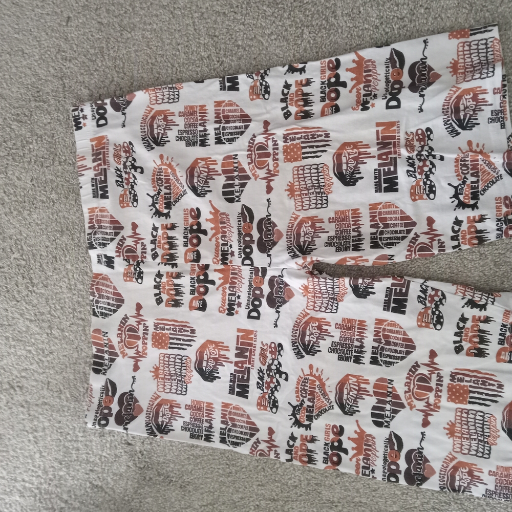 Graphic Print Shorts in White and Orange
